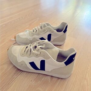 Veja sneakers